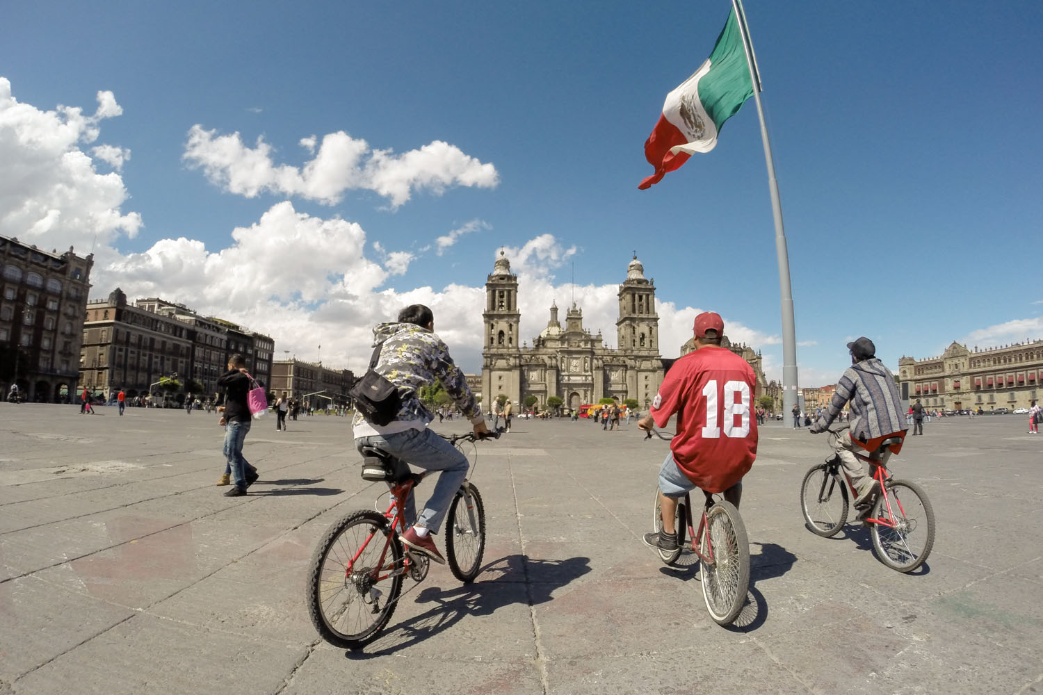 La caravane arrive à l'objectif final : la ville de México!                   Zocalo, Mexico DF, Mexique