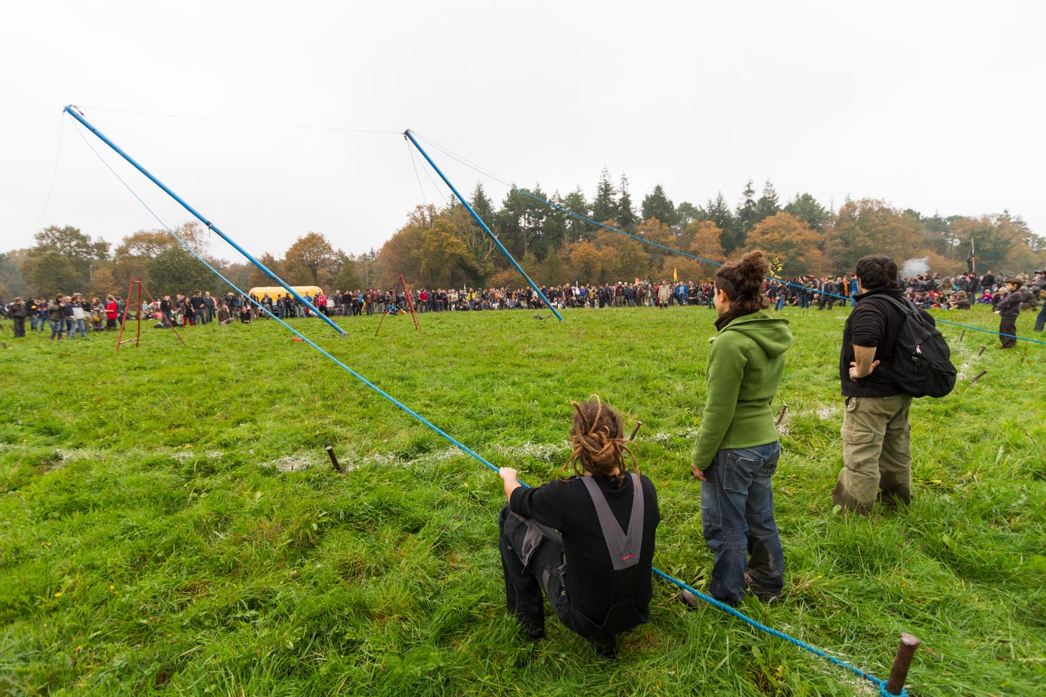 Demonstration in Notre-Dame-des-landes to protest against the construction of an airport in a rural area near Nantes.
Notre-Dame-des-Landes, France - 17/11/2012.

Manifestation à Notre-Dame-des-Landes pour protester contre le projet d'aéroport dans ce milieu rural au nord de Nantes.
Notre-Dame-des-Landes, France - 17/11/2012.