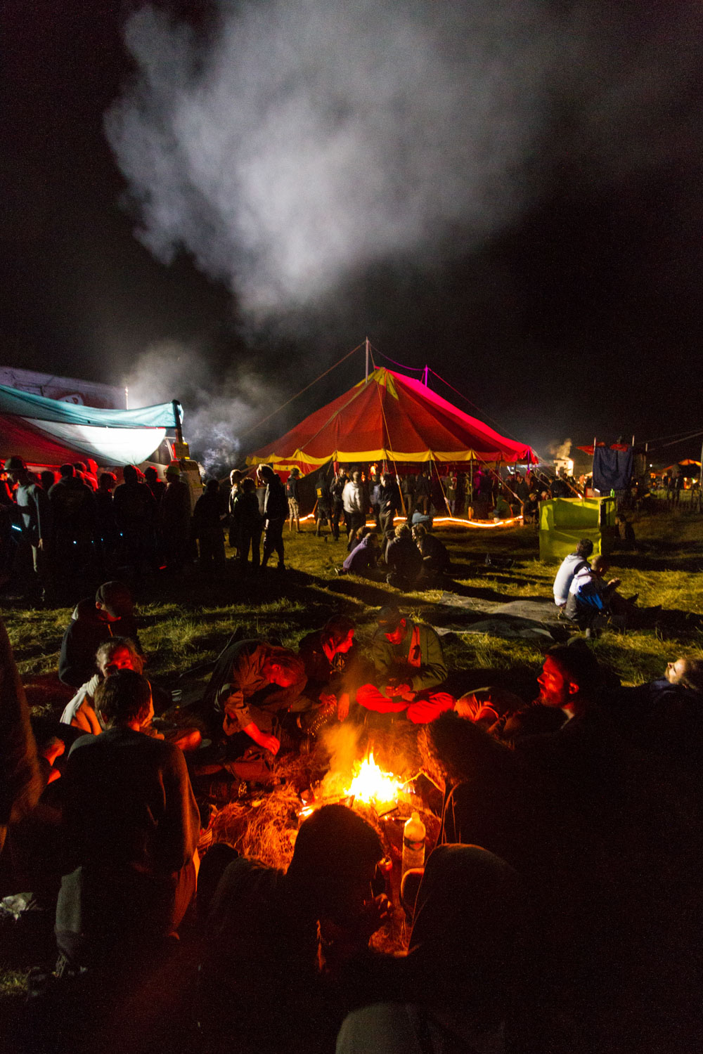 Festi'Zad, the summer festival on the place of the construction project of the Great West airport.
Notre-Dame-des-Landes, France - 04/08/2013.

Festi'Zad, le festival d'été sur le site du projet de construction de l'aéroport du Grand Ouest. 
Notre-Dame-des-Landes, France - 04/08/2013.