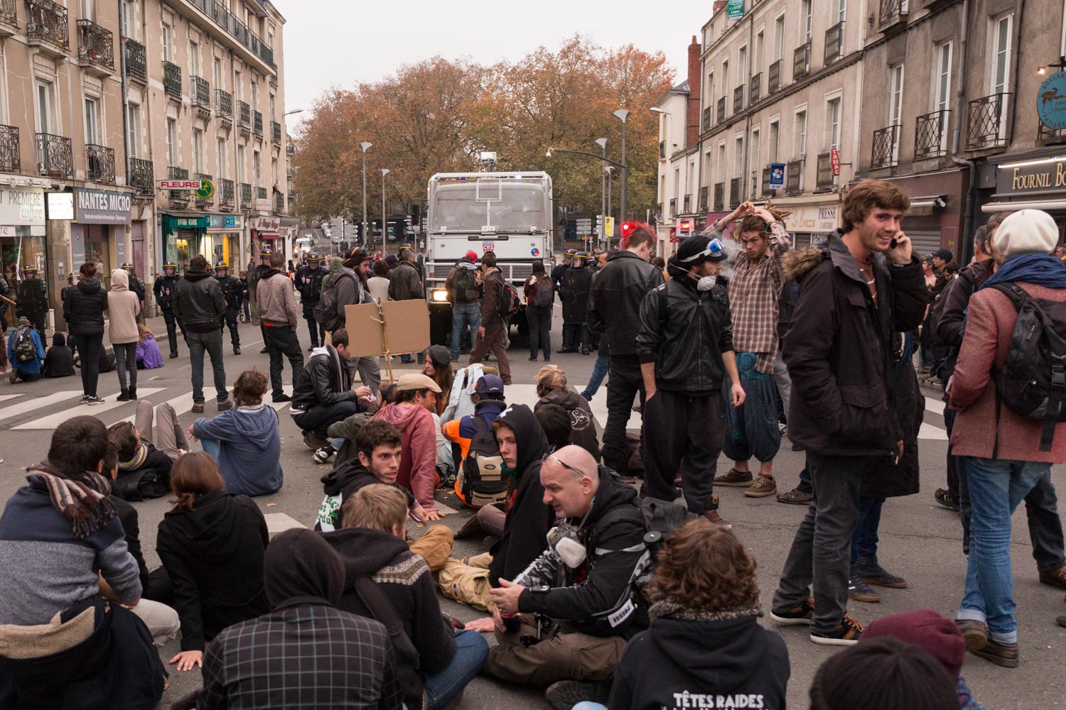 Demonstration near the Prefecture of Nantes to protest against the project of airport construction of Notre-Dame-des-Landes.
Nantes, France - 22/11/2014.

Manifestation vers la Préfecture de Nantes pour protester contre le projet d'aéroport de Notre-Dame-des-Landes.
Nantes, France - 22/11/2014.